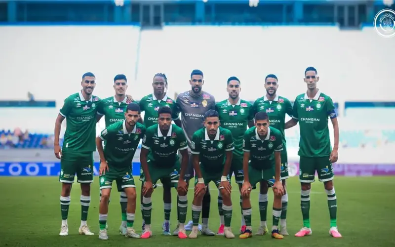 نجم الرجاء المغربي يفتح باب المفاوضات مع أحد كبار أندية الدوري المصري